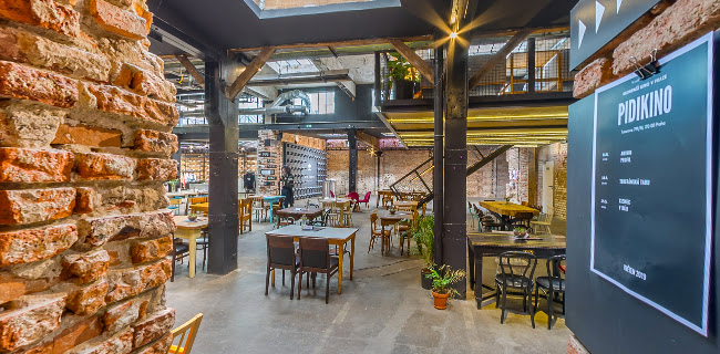 Tusarova 791/31, 170 00 Praha 7-Holešovice