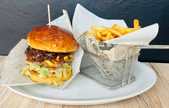 Restaurace a Bowling Usedlost Ladronka