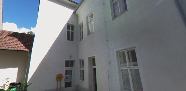 Opinii despre Bistro a Kavárna Na náměstí în Řeporyje - Gastronomie a pohostinství