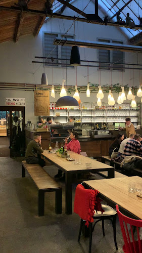 Opinii despre the italians wine food în Praha - Gastronomie a pohostinství