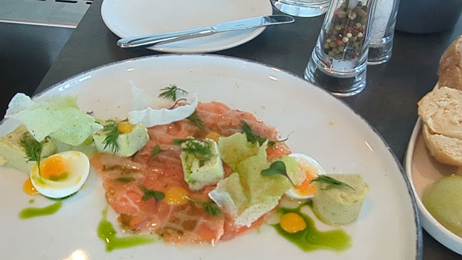 Tančící dům - Ginger & Fred Restaurant