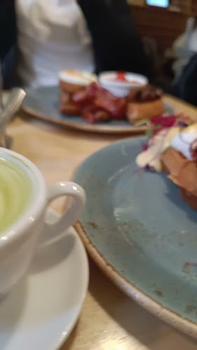 Opinii despre Coffee & Waffles / Snídaně v Praze în Staré Město - Gastronomie a pohostinství