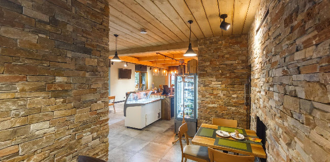 Restaurace a penzion Pod Lípami