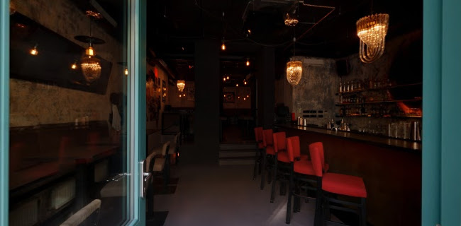 Opinii despre Vinyl Bar Prague în Staré Město - Gastronomie a pohostinství