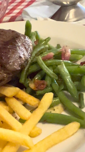 Momento - Gastronomie a pohostinství