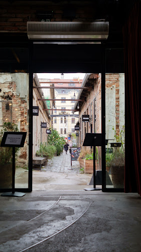 Tusarova 791/31, 170 00 Praha 7-Holešovice