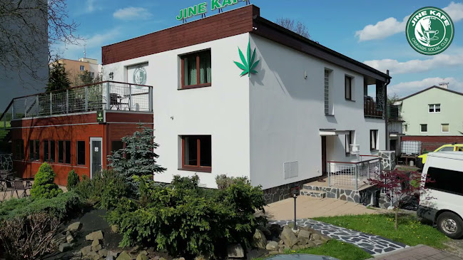 Opinii despre JINE KAFE - Cannabís Social Club în Ostrava - Gastronomie a pohostinství