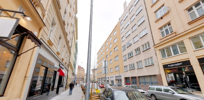 Opinii despre Casa 71 - tapas restaurant & garden în Praha - Gastronomie a pohostinství