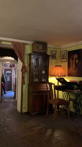 Opinii despre Tkalcovský Dvůr în Malá Strana - Gastronomie a pohostinství