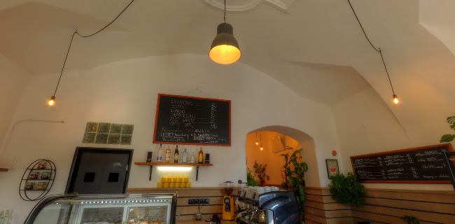 Opinii despre KAFE NAPROTI în Uničov - Gastronomie a pohostinství