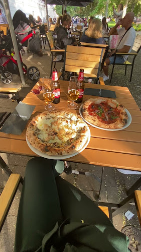 Opinii despre Da Pietro Grill - Burger & Steak în Plzeň 3 - Gastronomie a pohostinství