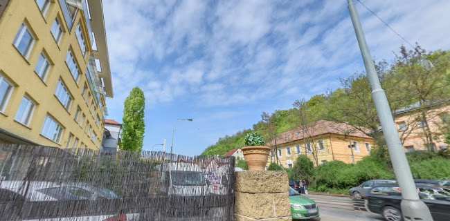 Opinii despre Bumer BAR în Praha - Gastronomie a pohostinství