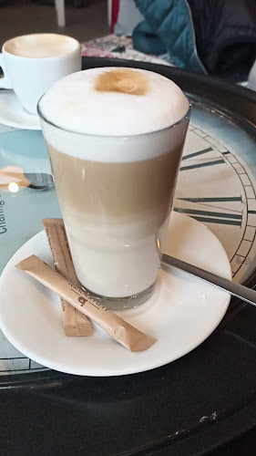 Opinii despre Kočičí kavárna în Plzeň - Gastronomie a pohostinství