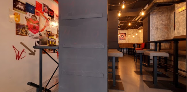 Vinyl Bar Prague - Gastronomie a pohostinství