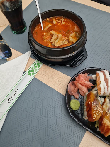 Sushi Bar - Gastronomie a pohostinství