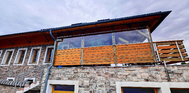 Hotel a restaurace Krušnohorský Dvůr - Gastronomie a pohostinství