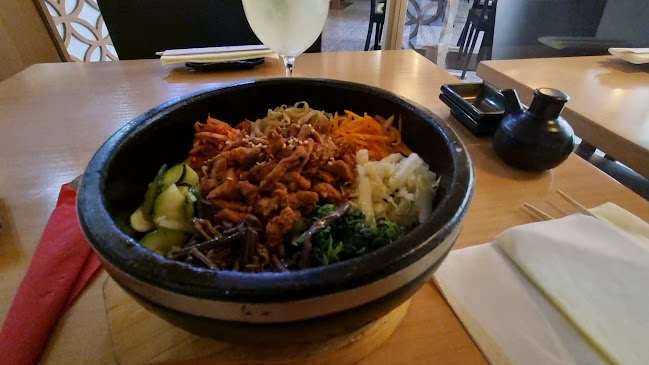 Opinii despre Yami Sushi Dlouhá în Praha 1 - Gastronomie a pohostinství