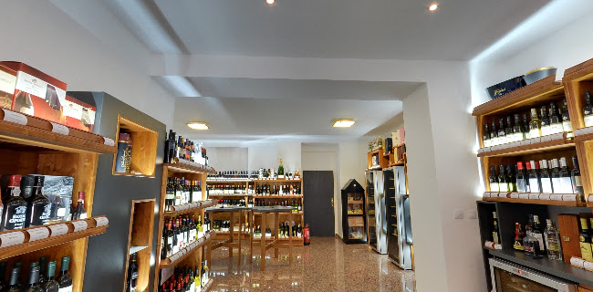 Opinii despre Global Wines & Spirits Dejvice în Praha - Gastronomie a pohostinství