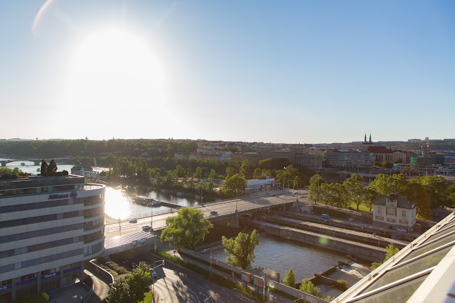 Pobřežní 1, 186 00 Karlín