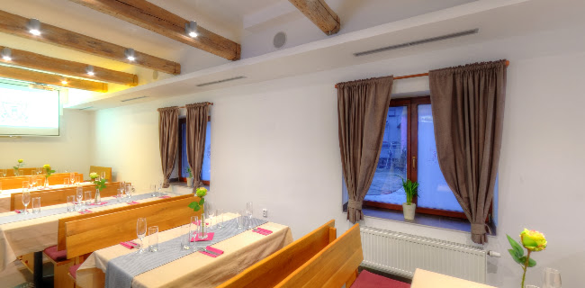 Hotel a restaurace Hradby - Gastronomie a pohostinství