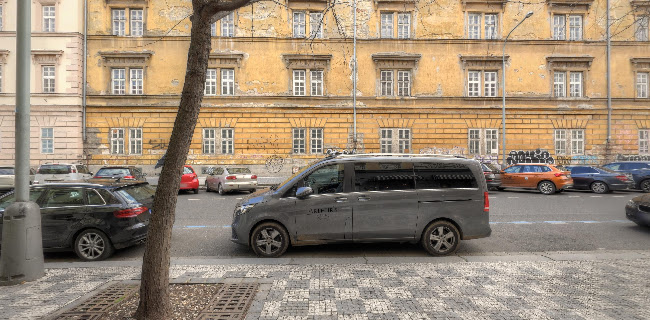 Arthur's Pub - Gastronomie a pohostinství