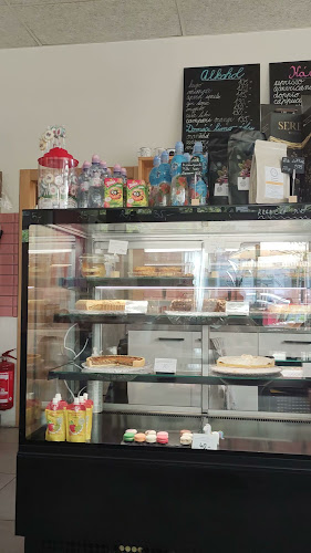 Opinii despre Elian's Coffee House în Praha 9 - Gastronomie a pohostinství