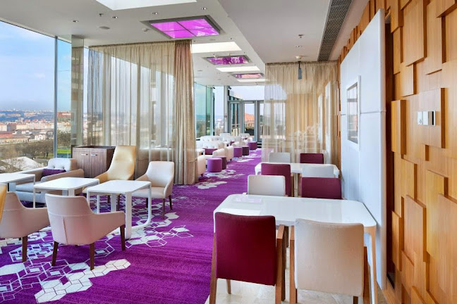 Cloud 9 Sky Bar & Lounge - Karlín