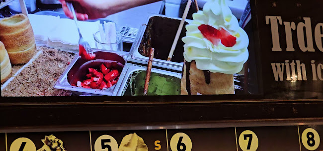Opinii despre Trdelník With Ice Cream în Staré Město - Gastronomie a pohostinství