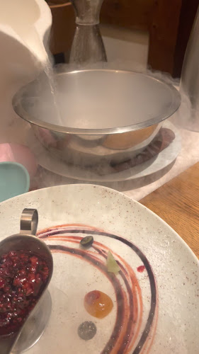 Opinii despre Bílá kráva - steaky a francouzská venkovská kuchyně în Vinohrady - Gastronomie a pohostinství