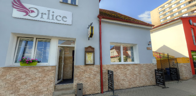 Opinii despre Orlice Bar & Club în Hradec Králové - Gastronomie a pohostinství