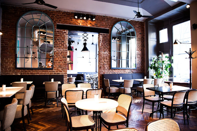 Cafe~Cafe - Gastronomie a pohostinství