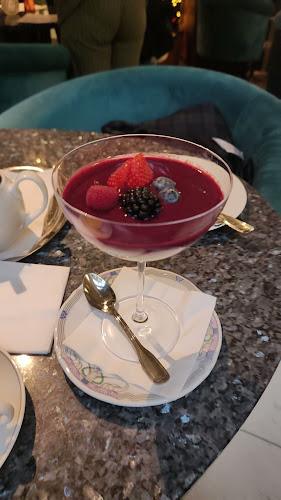 TONY'S CAFE & BAR - Gastronomie a pohostinství