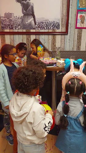 Café Bar Maracas - Gastronomie a pohostinství