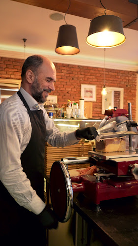 Opinii despre Casa 71 - tapas restaurant & garden în Praha - Gastronomie a pohostinství