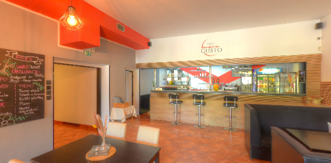 Pizza restaurant Gusto - Gastronomie a pohostinství