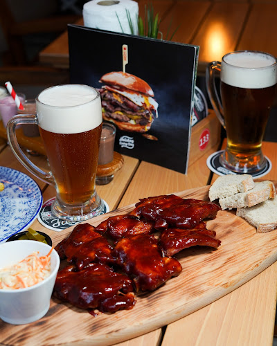 FAT CAT Downtown - Gastronomie a pohostinství