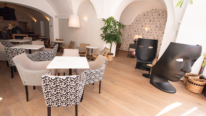 Fjaka Wine & Tapas bar