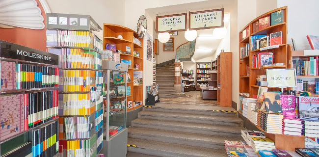 Comentarii opinii despre Cafe Academia