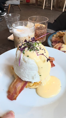 Kavárna co hledá jméno - Praha