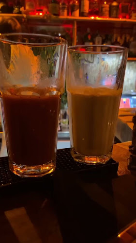 Opinii despre Tiki Taky Bar în Praha - Gastronomie a pohostinství