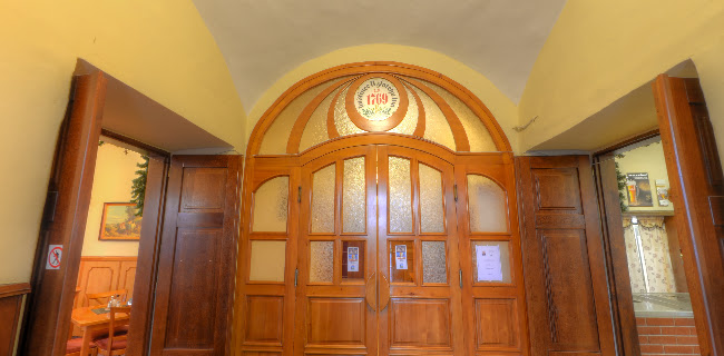 RESTAURACE U ZLATÉHO LVA