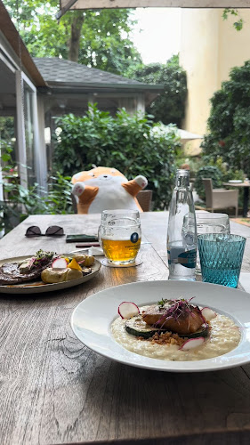 Opinii despre Garden's restaurant în Nové Město - Gastronomie a pohostinství