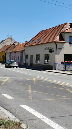 Opinii despre SALAŠKA restaurace + penzion în Staré Město - Gastronomie a pohostinství