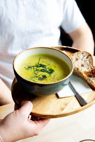 Opinii despre Kavárna Bez konceptu în Liberec - Gastronomie a pohostinství