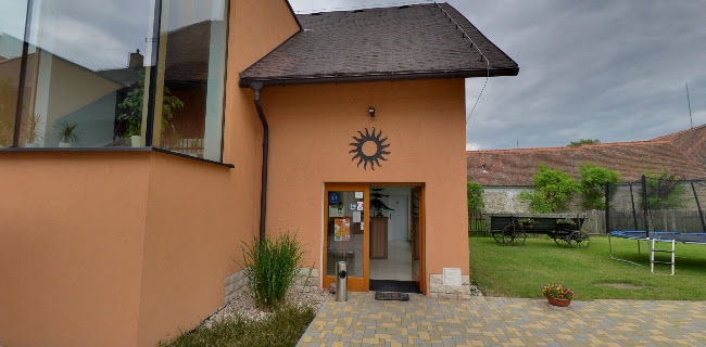 Opinii despre Slunný dvůr în Dobruška - Gastronomie a pohostinství