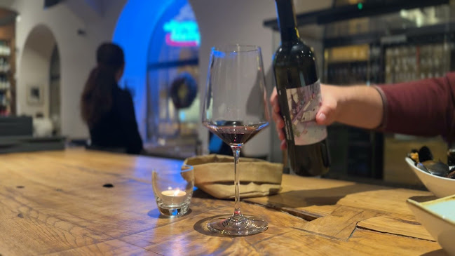 Opinii despre Vinograf în Nové Město - Gastronomie a pohostinství