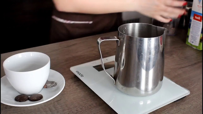 Opinii despre Kavárna Kočičí Praha în Staré Město - Gastronomie a pohostinství