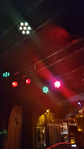 ALOHA BAR & CLUB PRAGUE - Gastronomie a pohostinství