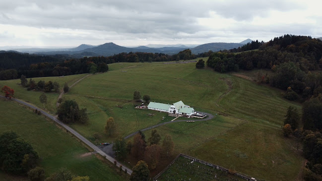 Opinii despre Farma Hvozd în Liberec - Gastronomie a pohostinství