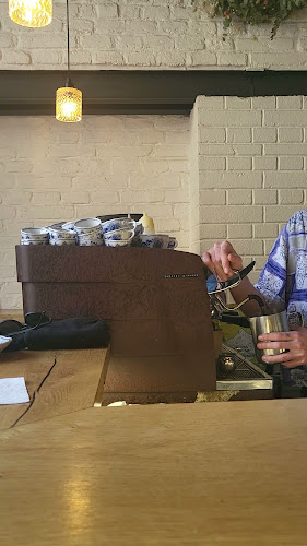 Opinii despre Cafe Hrnek în Praha - Gastronomie a pohostinství